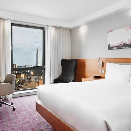 Hampton By Hilton London Waterloo Hotel Exterior photo